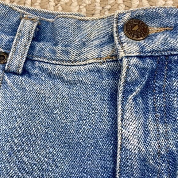 VINTAGE 80s 90s LIZWEAR Ultra High Waisted Denim Cuffed Jean Shorts Size 10 - Picture 8 of 9